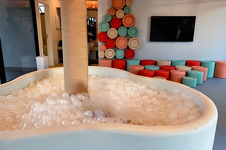 Cais Eco - pool front
