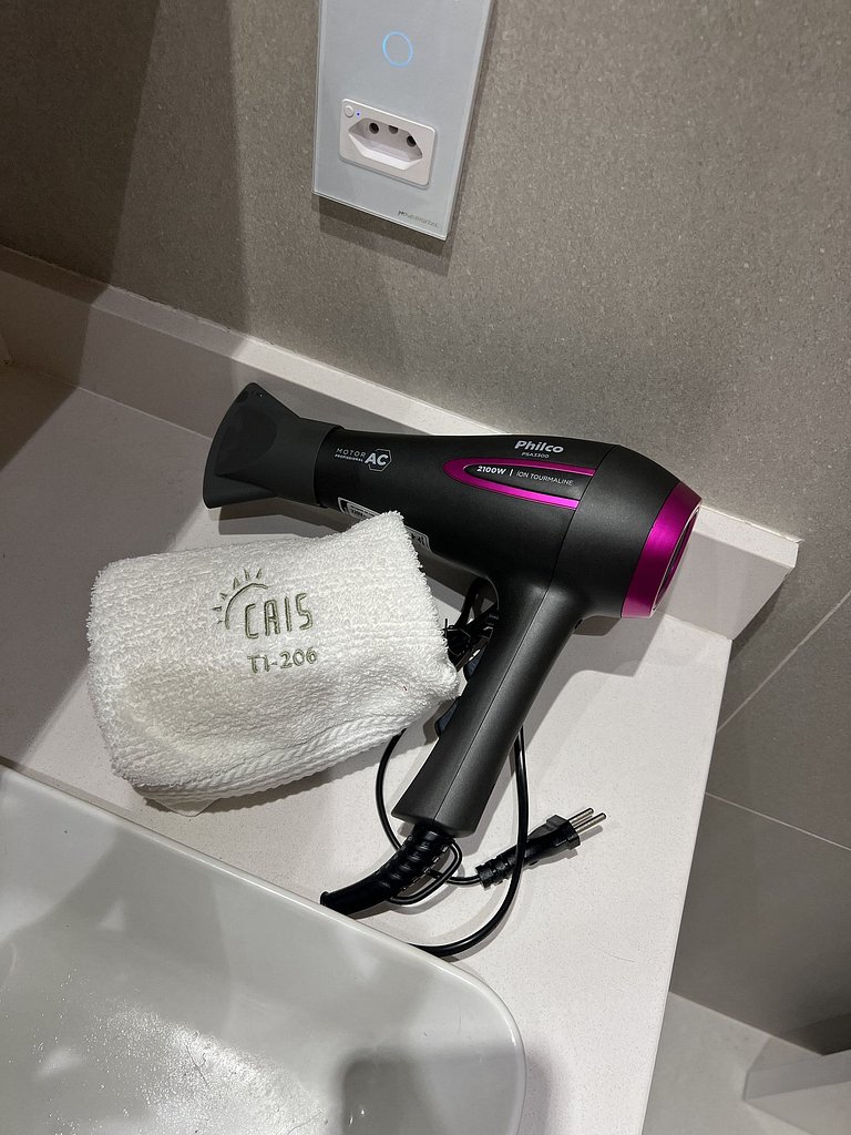 Cais - Vista mar em todos os ambientes, by Manta