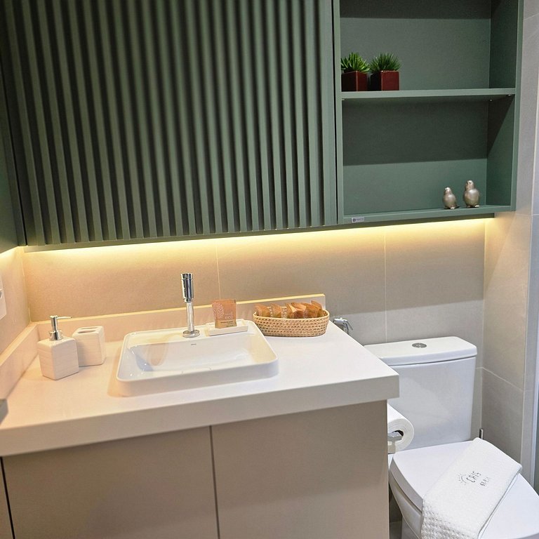 Cais - Vista Mar Lateral by Manta