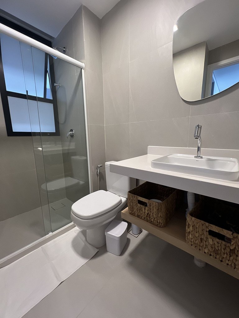 Cais - Lateral Sea View