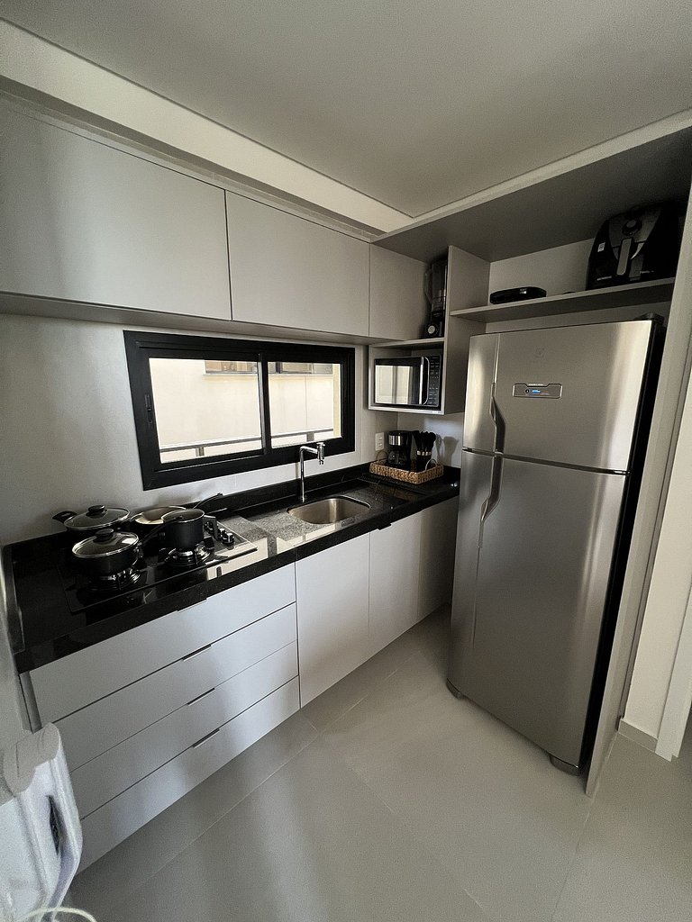 Cais - Lateral Sea View