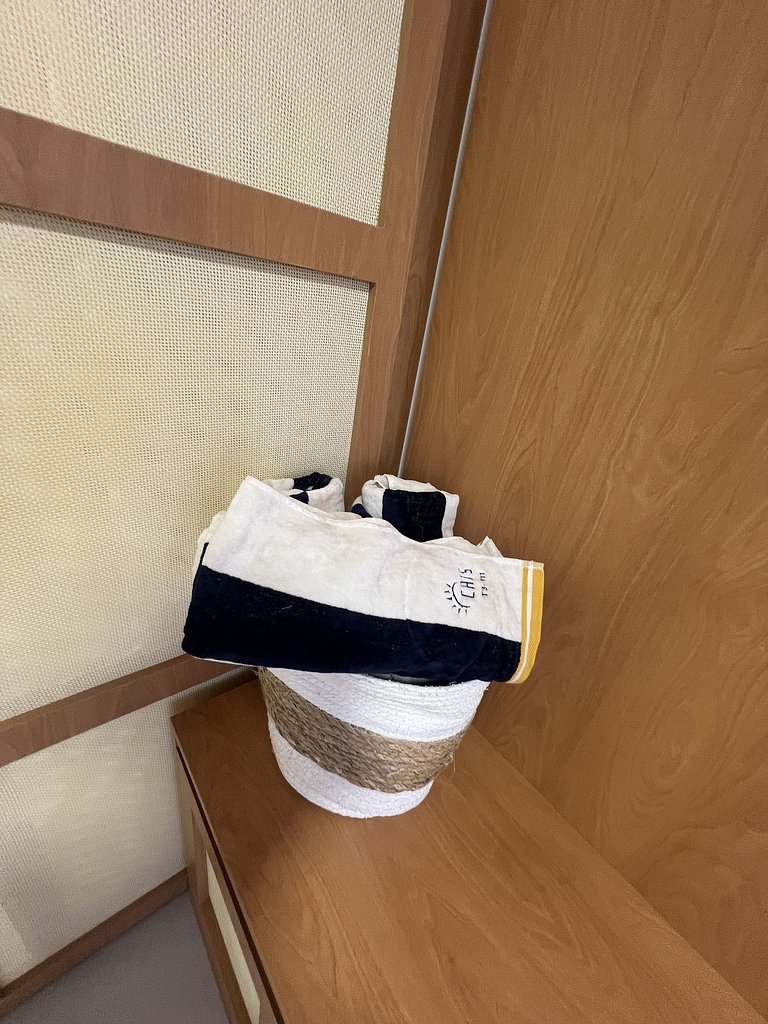 Cais - Refúgio do Mar by Manta