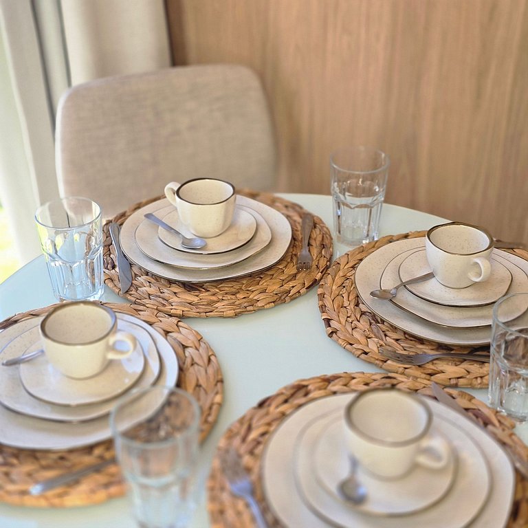 Cais- Vista mar em todos ambientes|1 qto, by Manta