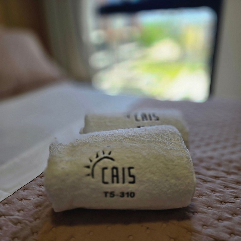 Cais- Vista mar em todos ambientes|1 qto, by Manta