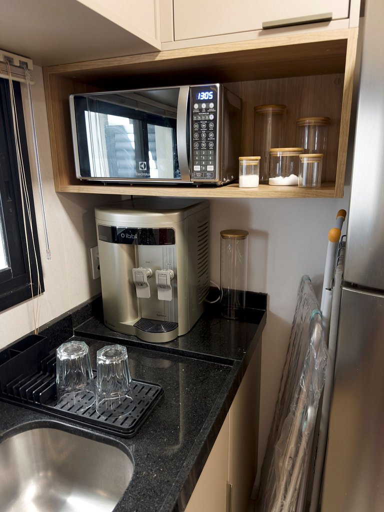 Cais- Vista mar em todos ambientes|1 qto, by Manta