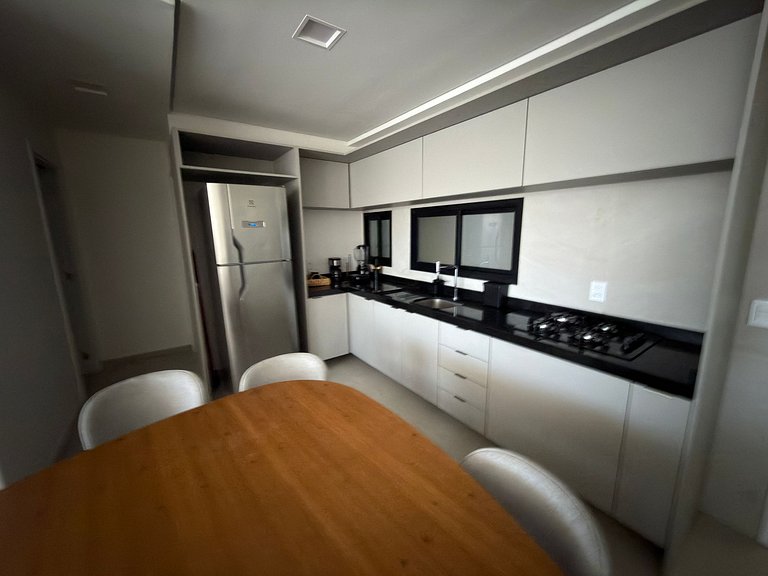 Cais - Pérola do Mar, terreo | 4 Quartos by Manta