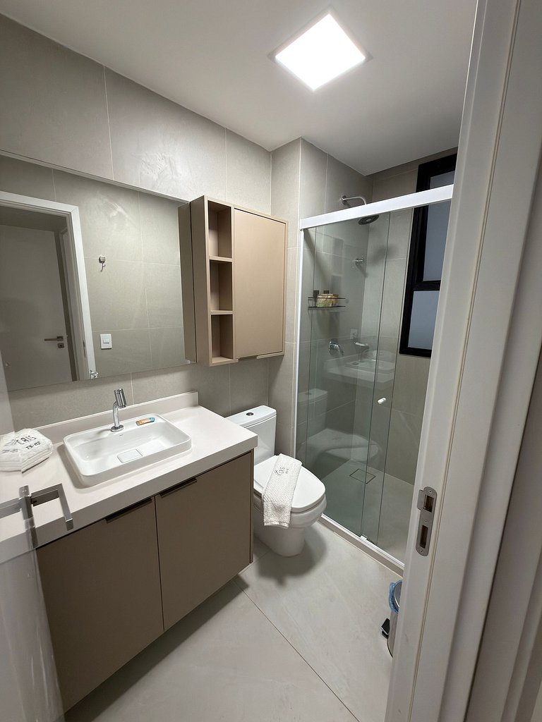 Cais - Golfinho - Vista Piscina | 2 qtos, by Manta