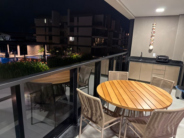 Cais - Golfinho - Vista Piscina | 2 qtos, by Manta