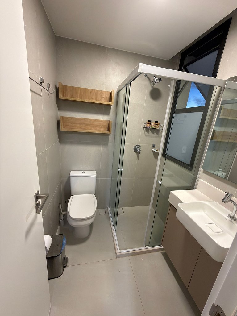 Cais - Golfinho - Vista Piscina | 2 qtos, by Manta