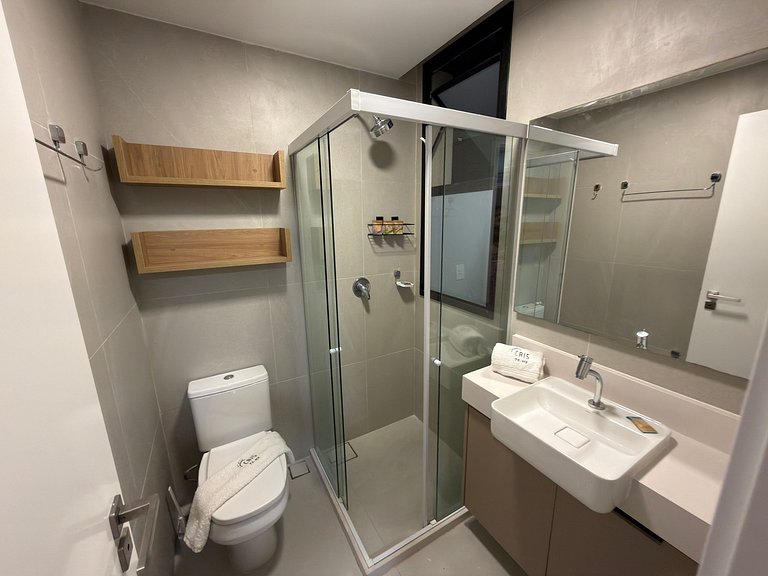 Cais - Golfinho - Vista Piscina | 2 qtos, by Manta