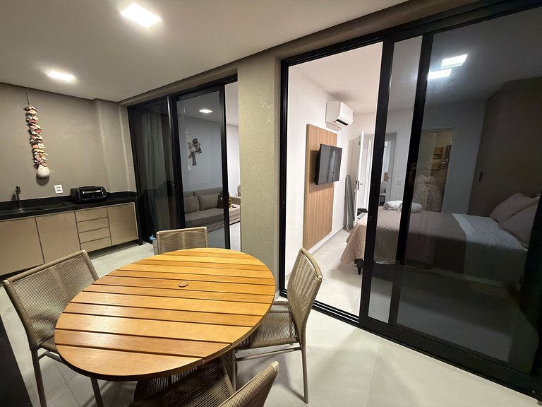 Cais - Golfinho - Vista Piscina | 2 qtos, by Manta