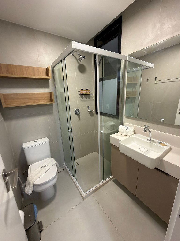 Cais - Golfinho - Vista Piscina | 2 qtos, by Manta